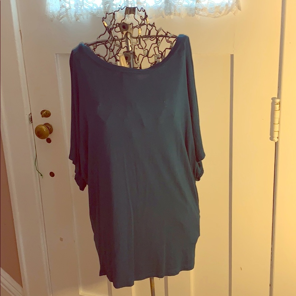 Lock in love premium top emerald green L